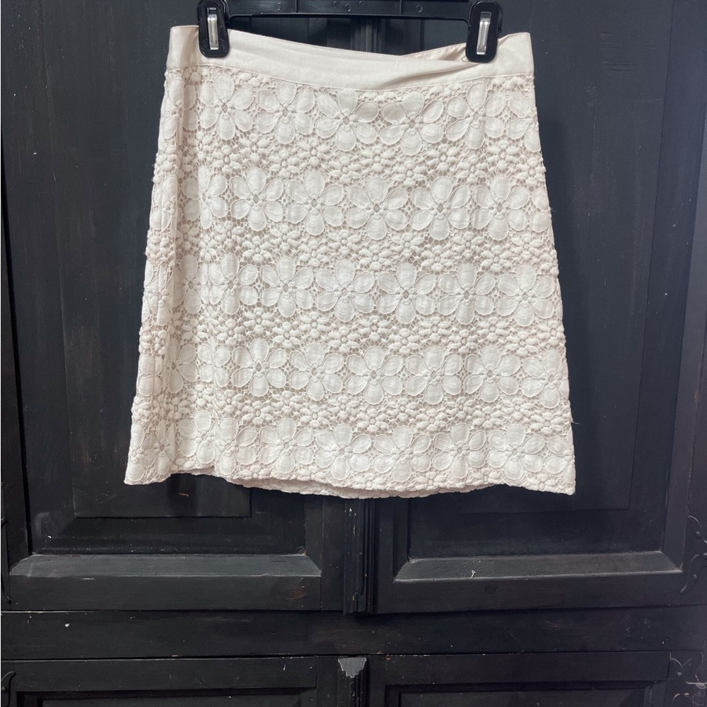 Ann Taylor Loft cream skirt